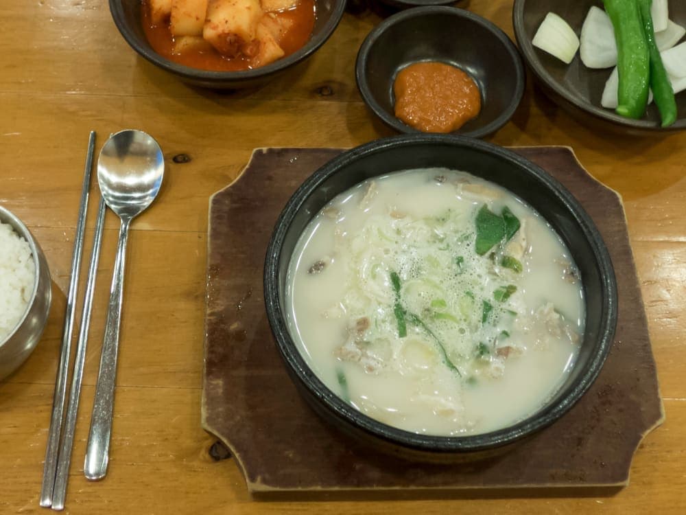 Dwaeji Gukbap