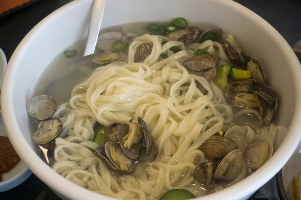 Gongwon Kalguksu